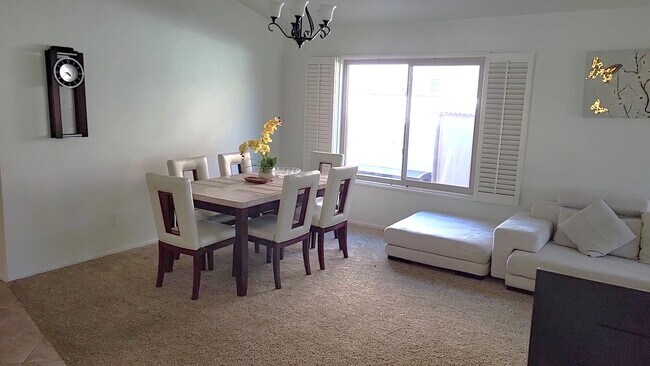 Foto del edificio - 12454 Salmon River Rd
