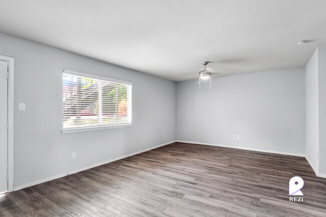 Foto del edificio - 2606 Wheless Ln