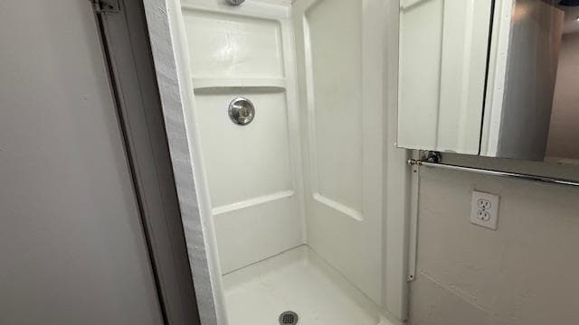 Building Photo - 2255 N Meridian Ave