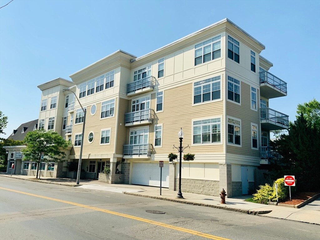 Primary Photo - 1188 Broadway