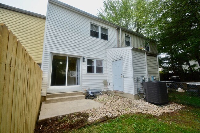 Foto del edificio - Recently Updated 3 Bedroom 1 Bath in Newar...
