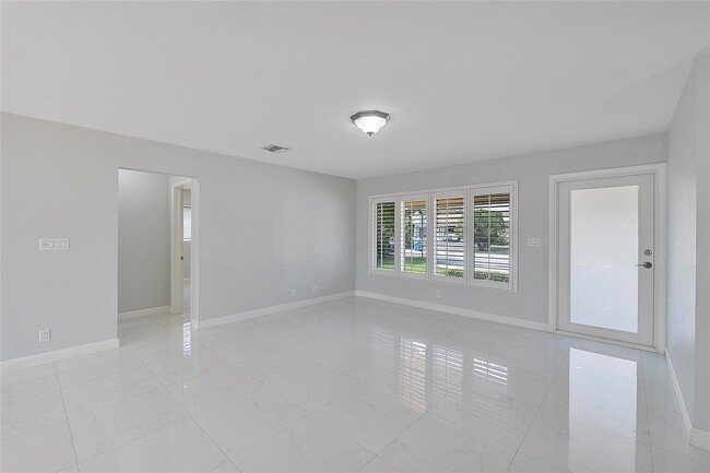 Foto del edificio - 4510 NE 15th Ave
