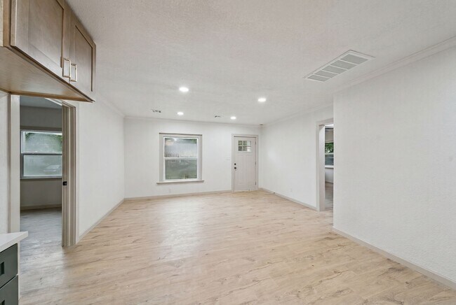 Foto del edificio - 848 N Gary Pl