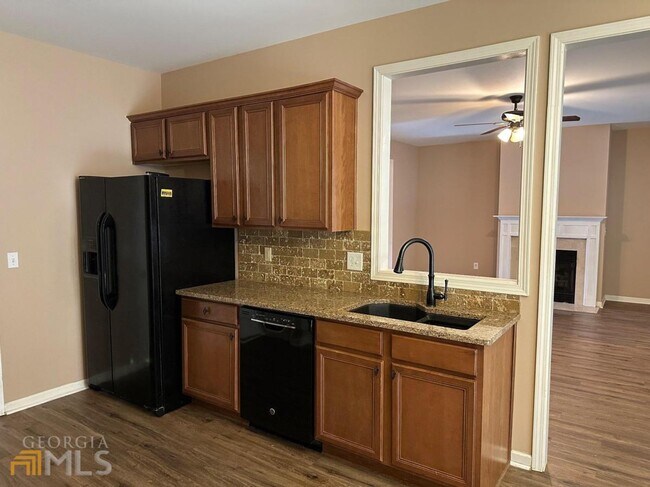 Foto del edificio - 410 Belmont Way
