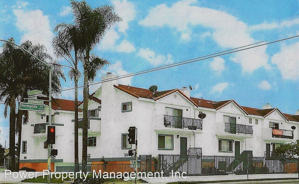 3 Br, 2 Bath House - 1360 W. 139th St. #B - House For Rent In Gardena ...