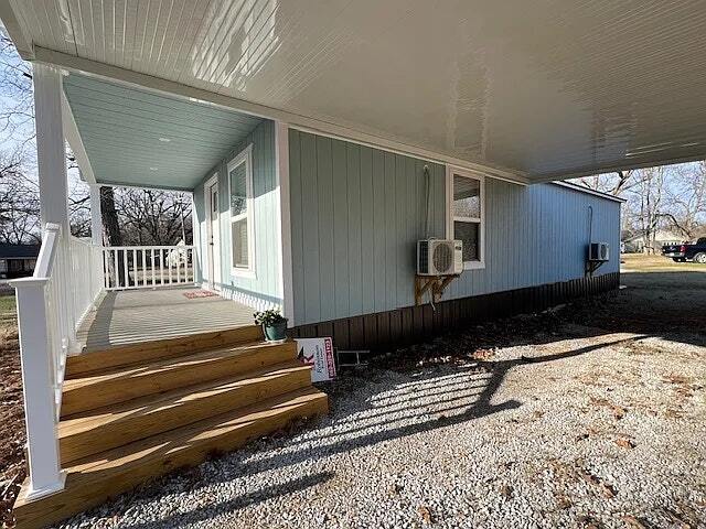 Foto del edificio - 1674 N Oliver St