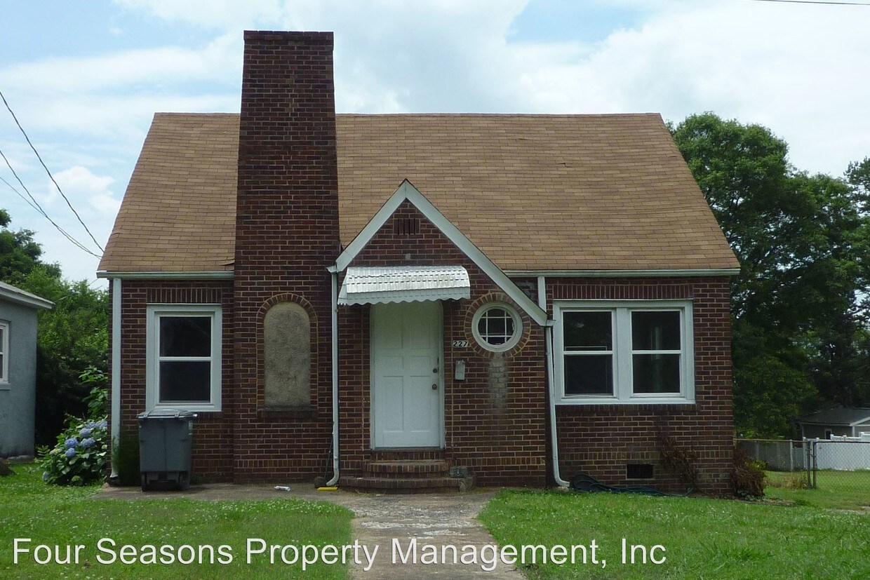 227 Cedar St, Belmont, NC 28012 House Rental in Belmont, NC