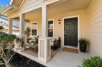 Building Photo - 6 Druids Glen Pl