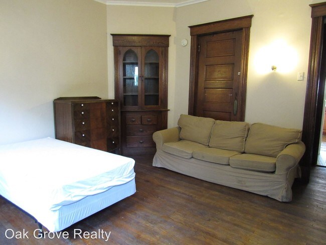 Foto del edificio - 731-733 Wayne Ave