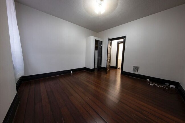 Building Photo - 3436 Utah, 1st Fl