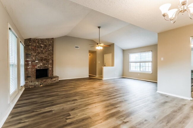 Building Photo - 4703 Owens Creek Ln