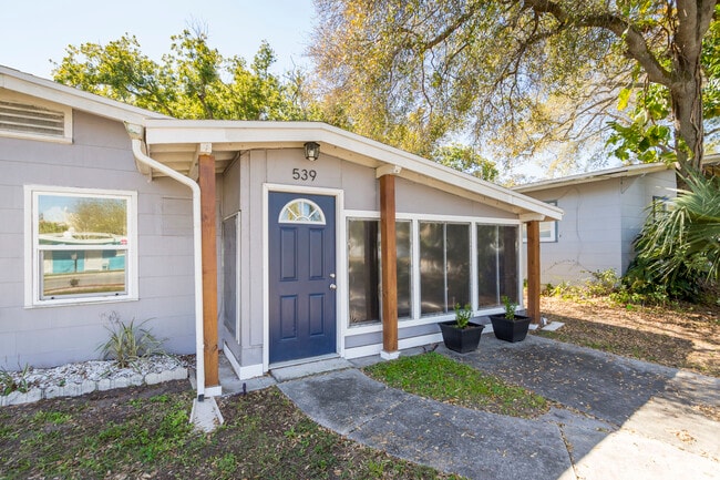 Front of Home - 539 Bay St