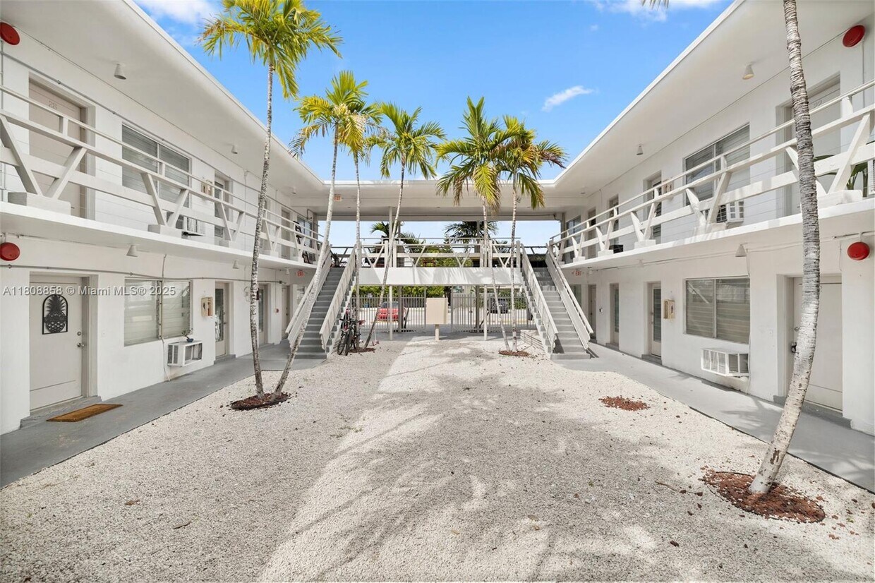 Foto principal - 7311 Gary Ave