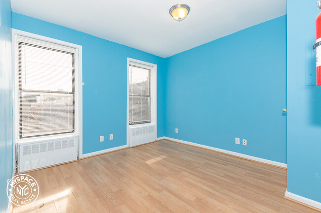 Building Photo - 1106 Bushwick Ave