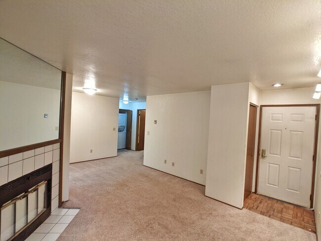 Foto del edificio - 2 Bed/2 Bath Spaulding Beach Condo