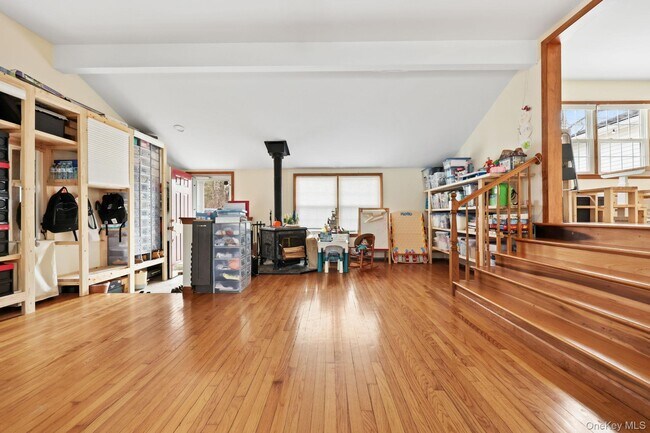 Foto del edificio - 2881 Meadowcrest Dr