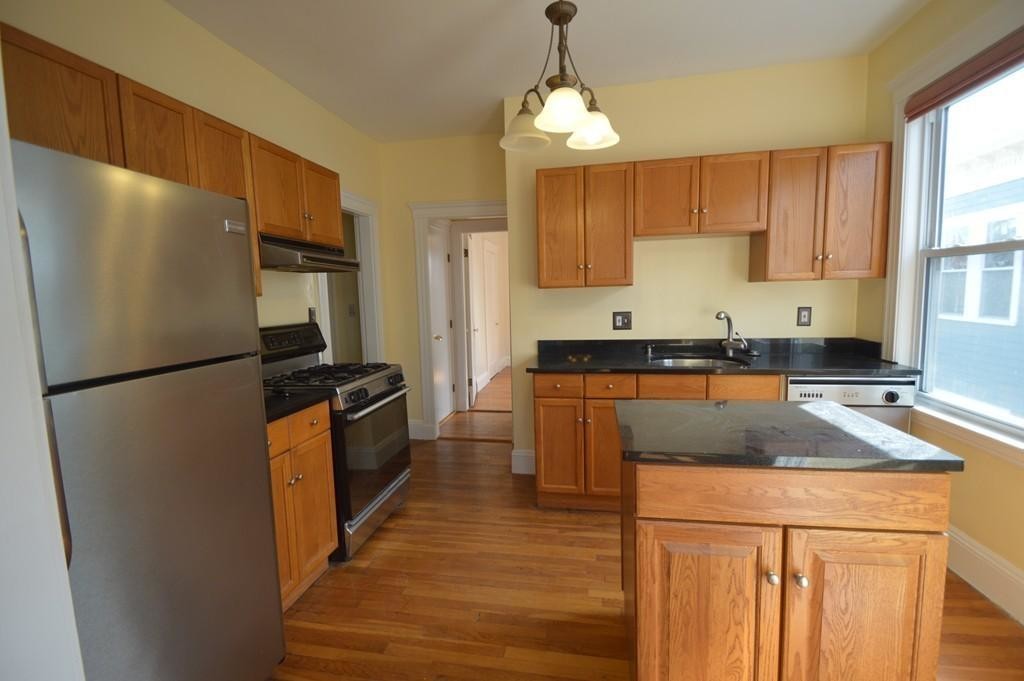 11 Sedgwick St Boston Ma Apartments Boston Ma Apartments Com