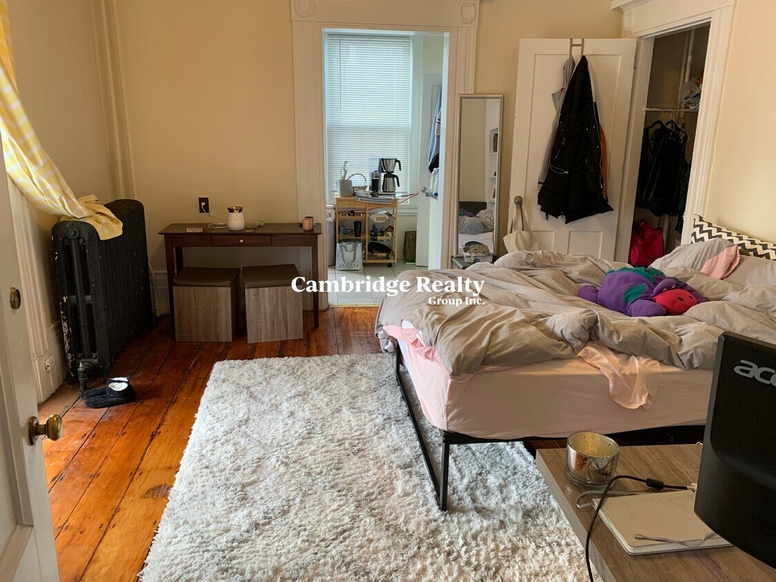 17 Fayette St Unit 2, Cambridge, MA 02139 Condo for Rent in Cambridge