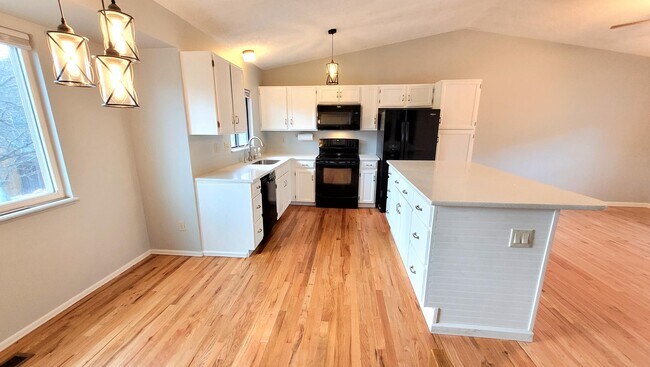 Foto del edificio - 6415 Pemberton Way