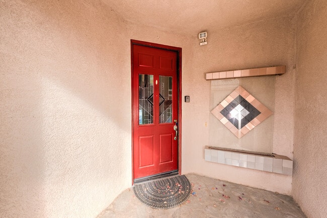Building Photo - 29581 W Laguna Dr