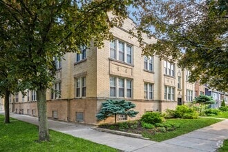 Building Photo - 3248 N Linder Ave
