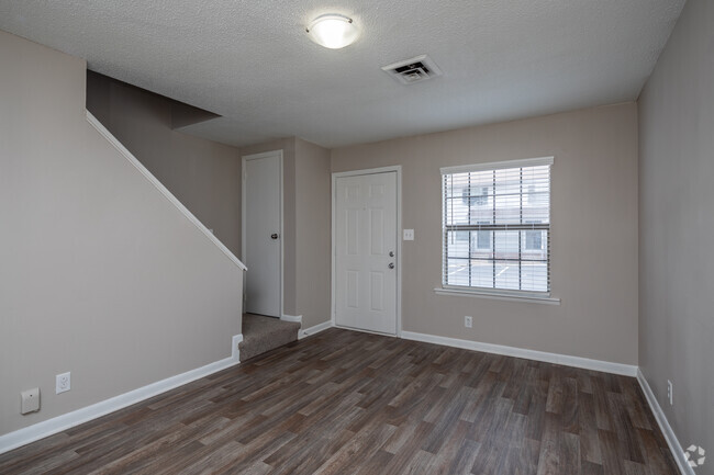 2BR, 1.5BA - New Haven Townhome Renovated Premium - 900SF - Living Room - The Retreat at Concord