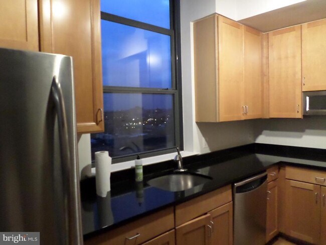 Building Photo - 2020 12th St NW