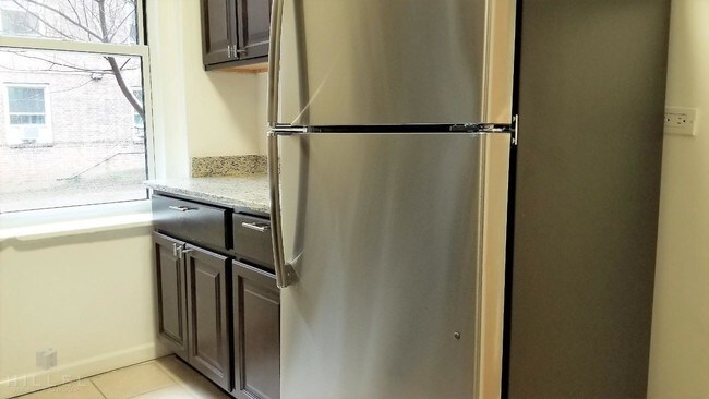 Foto del edificio - 3409 83rd St