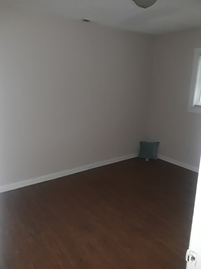Building Photo - 3604 Jonquil St