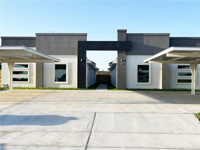 Foto del edificio - 304 W Campeche Ave