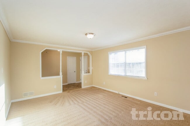 Building Photo - 2889 Darrah Ct SW