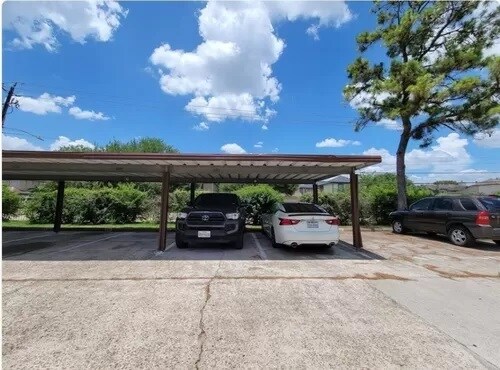car port - 6321 Cattails Ln Townhome