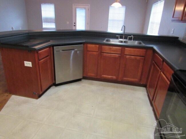 Foto del edificio - 2310 Tall Oak Dr