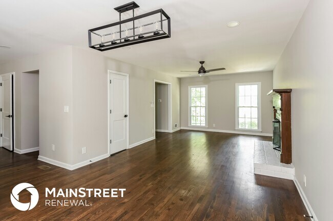 Foto del edificio - 2730 Cedarbrook Dr