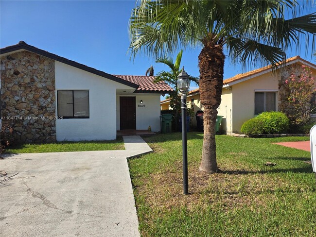Building Photo - 10629 SW 68th Terrace