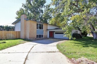 Building Photo - 8365 Wyndham Ln