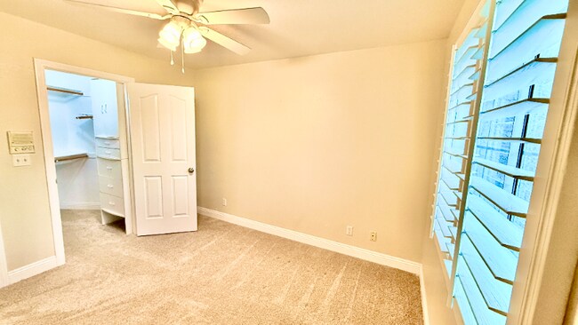 Building Photo - 40 Caddy Cir