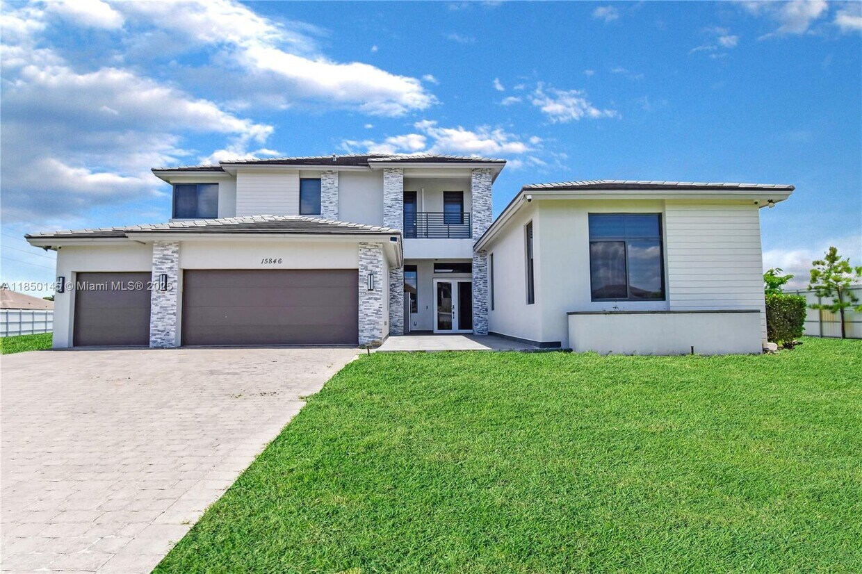 Primary Photo - 15846 SW 49th St