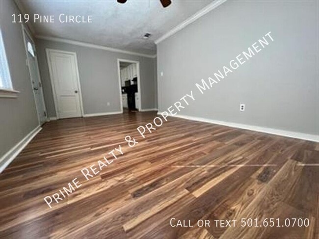 Building Photo - 119 Pine Cir
