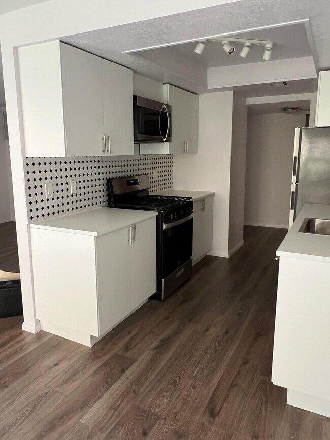 Foto del edificio - 400 N Sunrise Way