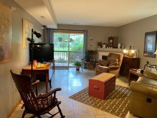 Living Room2 - 512 Westside Dr