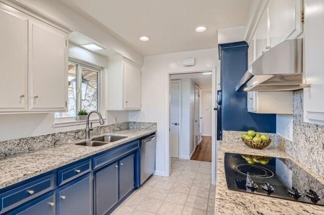 Photo - NICE HOME IN SACRAMENTO!!