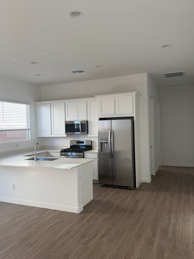 Foto del edificio - 9641 W Mulberry Dr