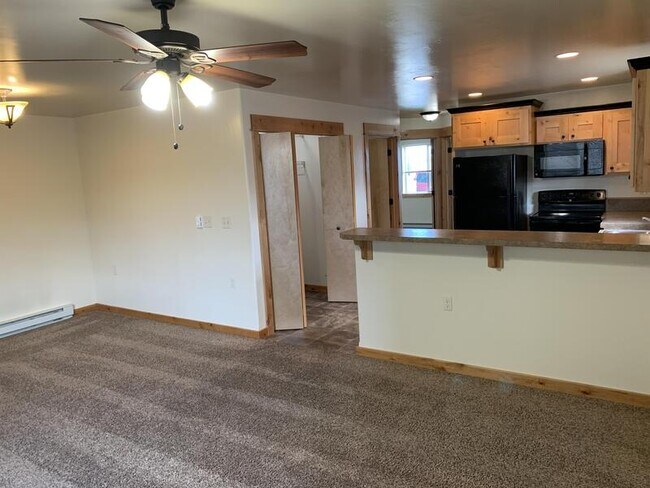 Building Photo - 1027 Enterprise Dr