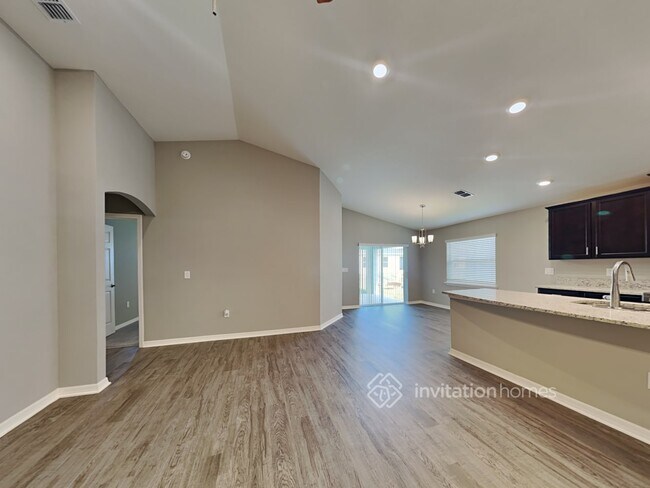 Building Photo - 3922 Willow Ridge Dr
