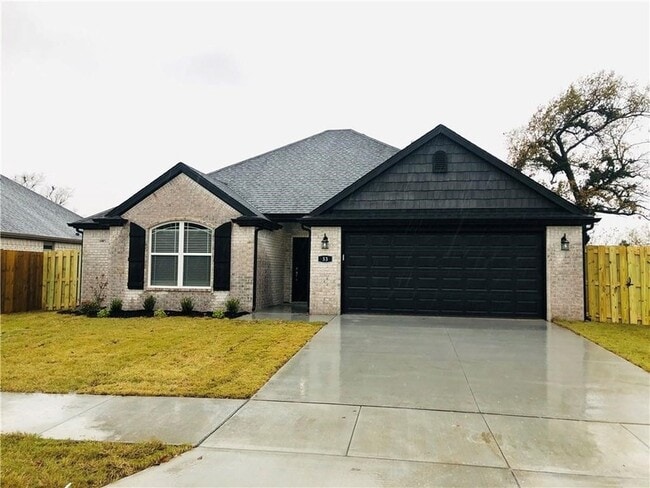 Photo - 53 S Geranium Ln House