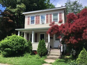 Building Photo - 46 Church St