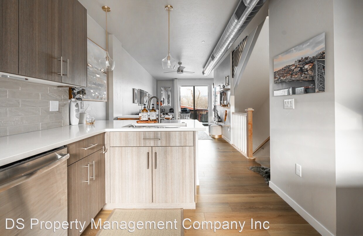 Foto del edificio - 2 br, 2.5 bath House - 3525 N Waterhouse Ln