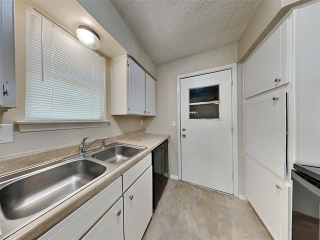 Building Photo - 902 Cannon Dr