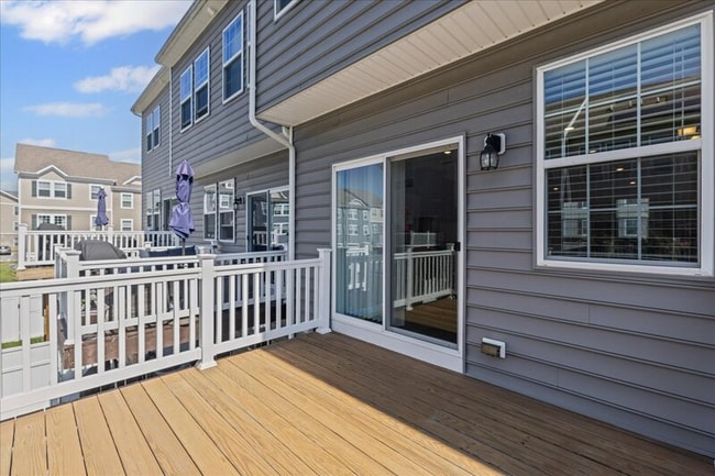 Photo - 9 Venice Ln Townhome